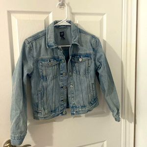 Gap denim jean jacket, kids XXL, soft, simple, great condition, basically new.
